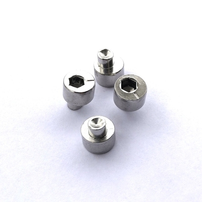 Riveting糸の風変りな調整ネジの磨くクリーニングの不動態化の終わり