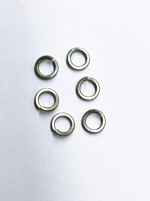 メタルスプリングガスケット 亜鉛・ニッケル合金組合せ螺栓部品