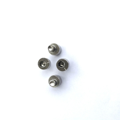 GBの標準的な風変りな調整ネジM4x12はSUS304物質的な風の窓金物をねじで締める風変りなクランプ ボルトを磨いた