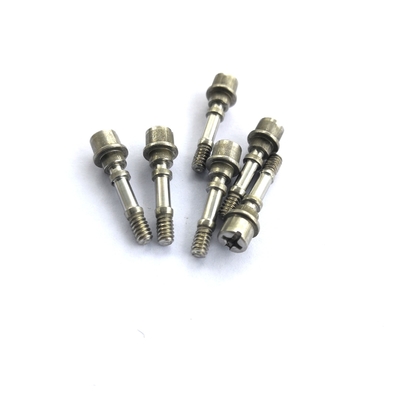 Multistrokeの冷たい先頭に立たれた締める物M4x20非標準的なZincplating