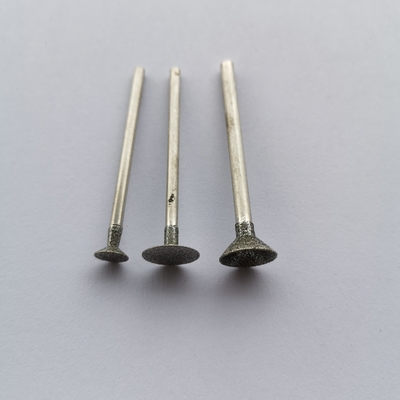 6mmのダイヤモンドの回転式用具のダイヤモンドの釘の頭部の刻み目を取り除く用具のための3mmのすねが付いている回転式ぎざぎざの穴あけ工具