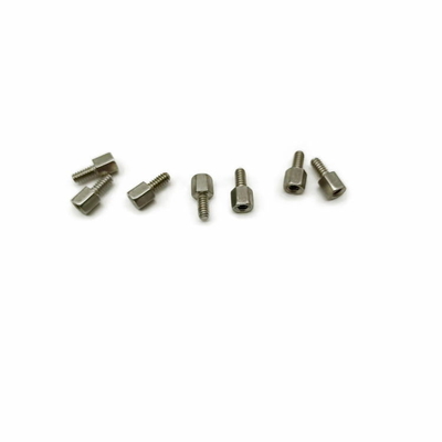 M4六角形のスタンドオフのステンレス鋼の六角形のスタッドOEM Availabla